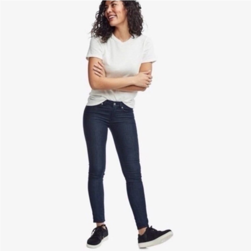 AMERICAN GIANT 218 Skinny Jeans • Mountain Wash • Women’s Size 32